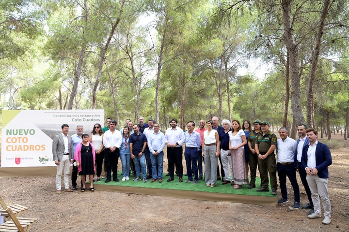 López Miras presenta el proyecto 'Monte recreativo Coto Cuadros'