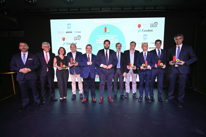 López Miras reafirma su compromiso con el sector hostelero regional, "actor muy importante para el turismo regional"