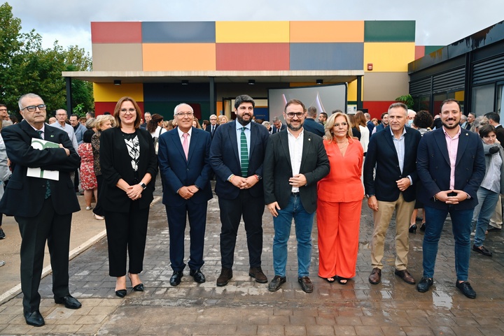 López Miras ensalza la figura de Pedro Arcas Campoy, fundador del centro Apandis