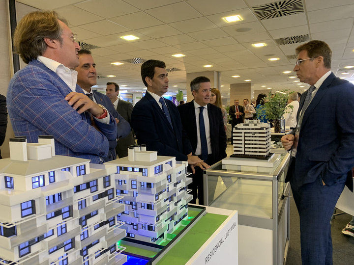 El consejero de Fomento e Infraestructuras, José Ramón Díez de Revenga, durante la inauguración de la Feria Reside (1)