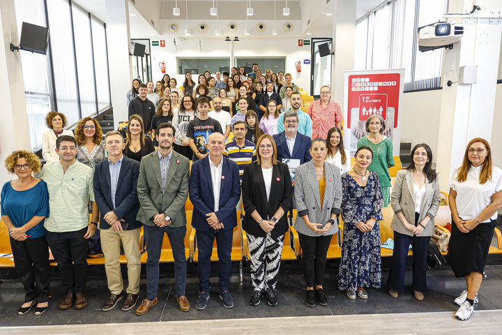 Isabel Franco inaugura la mesa redonda sobre lucha contra la pobreza dentro del ciclo 'ODSesiones' de la Universidad de Murcia