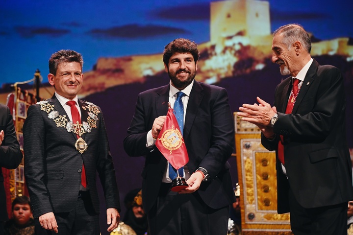 López Miras destacó el trabajo de la Federación San Clemente por su magnífica labor para hacer crecer estas fiestas tan especiales