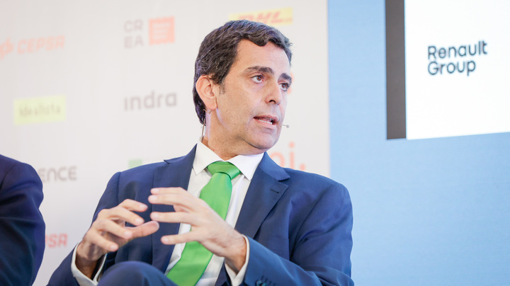 El consejero de Fomento e Infraestructuras, José Ramón Díez de Revenga, durante su intervención en el III Simposio del Observatorio de la Movilidad y las Ciudades (1)