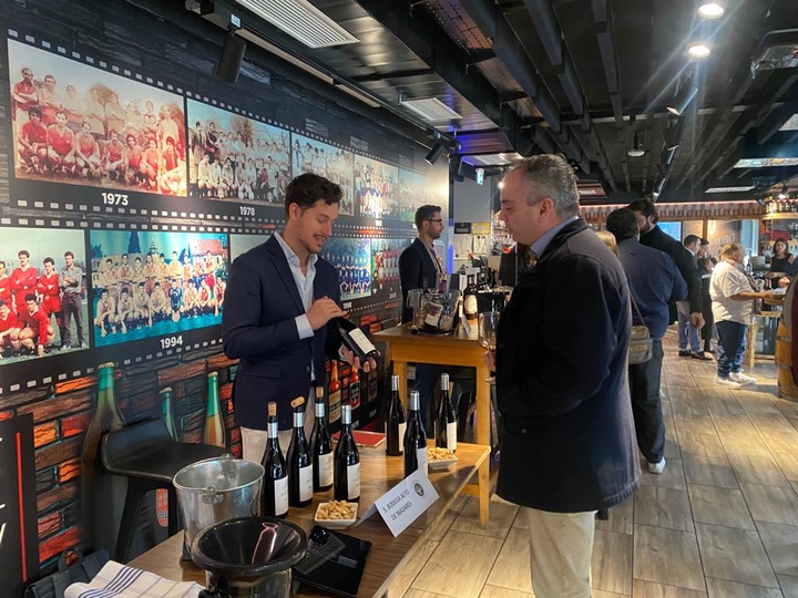 Ocho bodegas de la Región realizaron catas de vino dentro de la misión comercial a Zurich, organizada por el INFO.