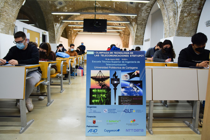 Imagen de la olimpiada de Tecnología de las Telecomunicaciones organizada por la UPCT el pasado mes de marzo.