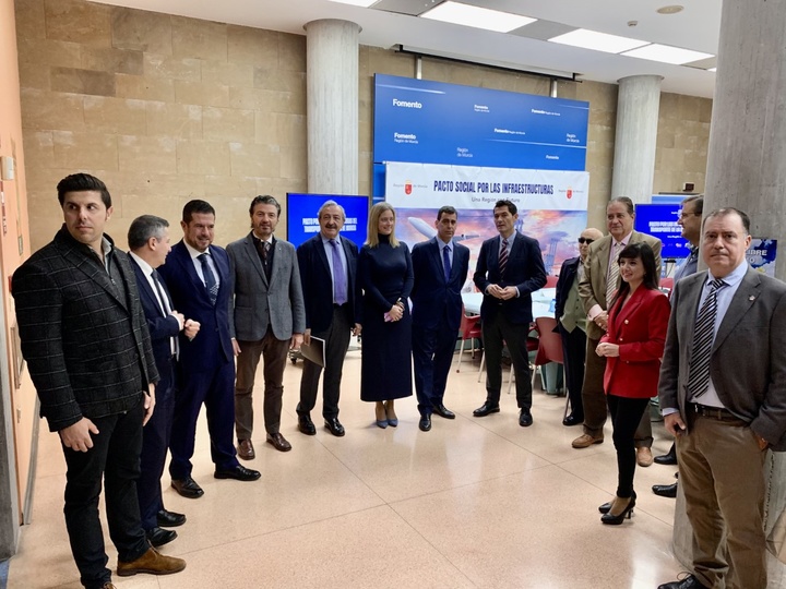 Comisión de seguimiento del Pacto por las Infraestructuras (1/2)
