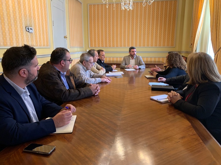 El consejero Antonio Luengo preside la reunión con las Cofradías de Pescadores de la Región de Murcia