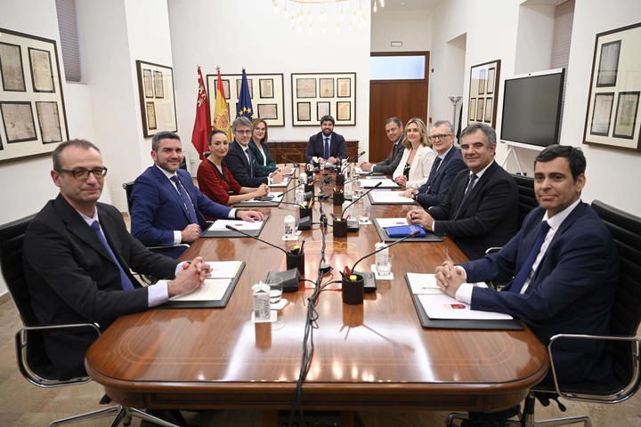 Primer Consejo de Gobierno tras la incorporación de los tres nuevos consejeros