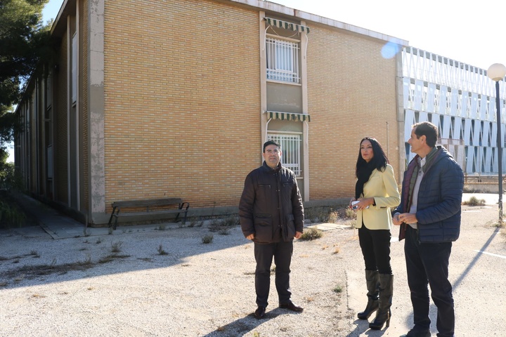 La consejera de Empresa, Economía Social y Autónomos, Valle Miguélez, durante su visita al Parque Científico.