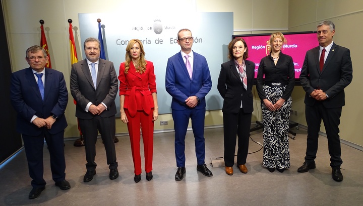 Toma de posesión de los directores generales de la Consejería de Educación, Formación Profesional y Empleo