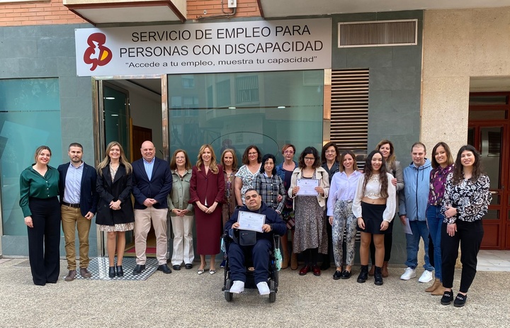 La Comunidad y Fundown ayudan a encontrar empleo a 100 personas con discapacidad