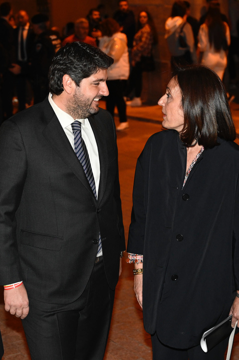 López Miras destaca la "emotividad, cariño y recuerdos" del pregón de la Semana Santa de Lorca pronunciado por Catalina Miñarro (1)
