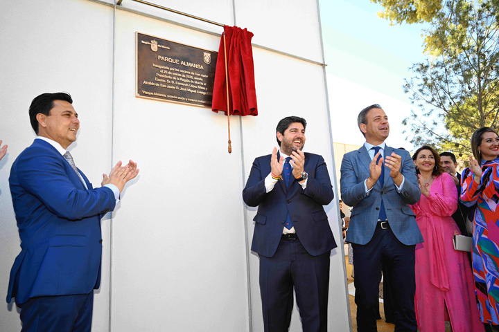 López Miras resalta que el nuevo auditorio Parque Almansa ayudará a "desestacionalizar" la oferta turística y cultural de la Región de Murcia (1)