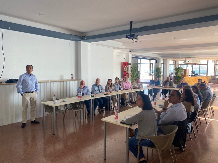 El director general del Mar Menor, Víctor Serrano, preside la Comisión Técnica Interadministrativa del Mar Menor
