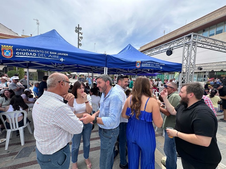 El consejero de Agricultura pone de manifiesto la calidad y los valores nutricionales del pimiento regional en la Jornada Gastronómica de San Javier (1)