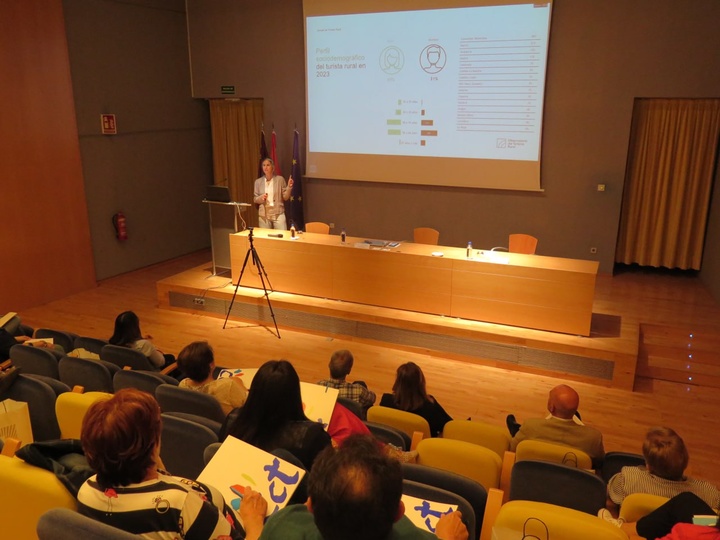 Jornada celebrada ayer con empresarios y profesionales de turismo rural.