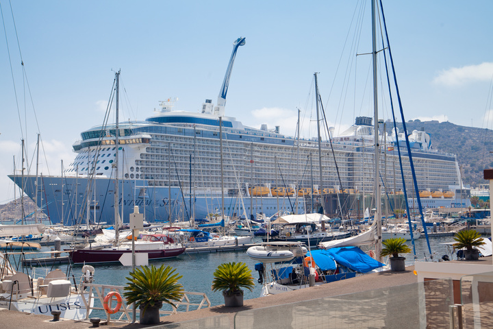 Imagen de archivo de un crucero en el Puerto de Cartagena.