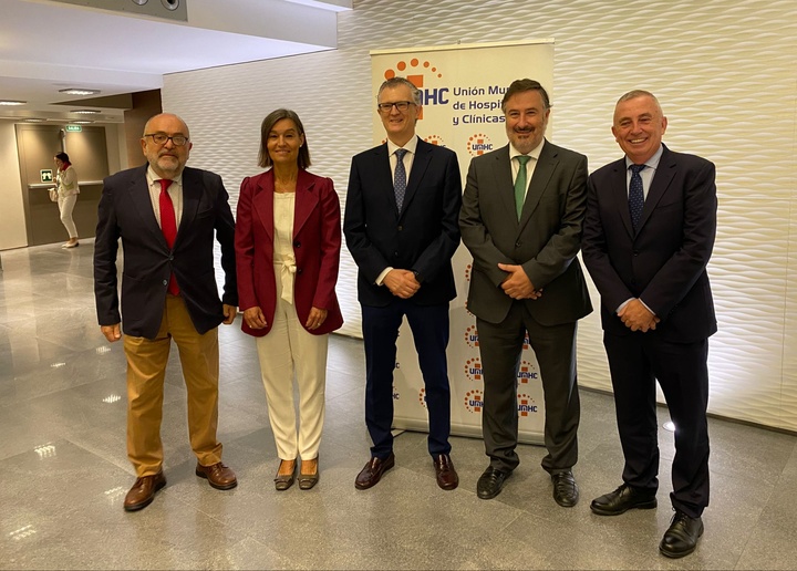 Salud aborda las claves para el tratamiento de la obesidad en una jornada científica sobre la atención a pacientes