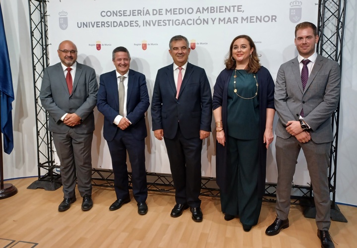 Toma de posesión de la secretaria autonómica y los directores generales de la Consejería de Medio Ambiente, Universidades, Investigación y Mar Menor