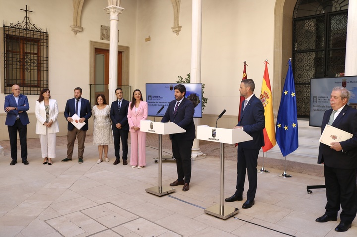 Reunión en San Esteban del Patronato de la Fundación Camino de la Cruz