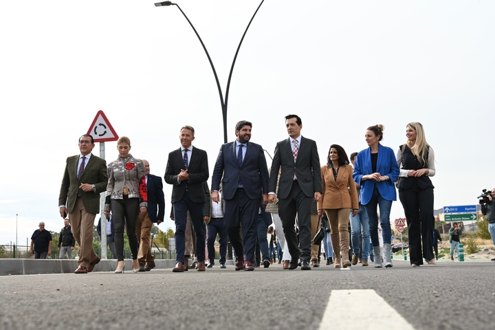 López Miras inaugura el tramo 1 de la Ronda Central de Lorca