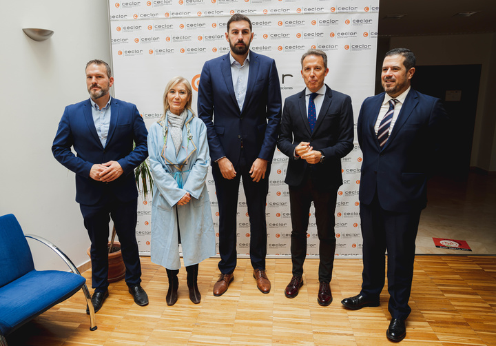 El vicepresidente y consejero de Interior, Emergencias y Ordenación del Territorio se ha reunido esta mañana con responsables de Ceclor