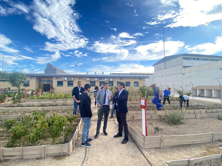 Imagen del artículo La Comunidad atiende este curso las necesidades educativas de 349 internos del centro penitenciario de Campos del Río