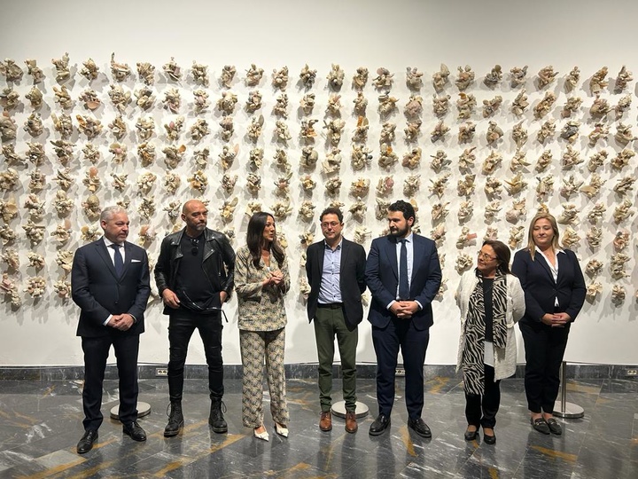 Imagen del artículo Un friso de 252 piezas de Lidó Rico recibe a los visitantes al Teatro Museo Romano de Cartagena