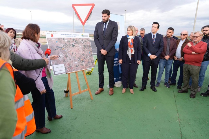 Antelo presentó hoy en Cartagena las obras de reconstrucción del firme en la carretera RM-602.