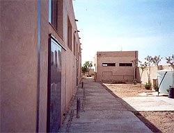Otro lateral y alerededores de la Ermita