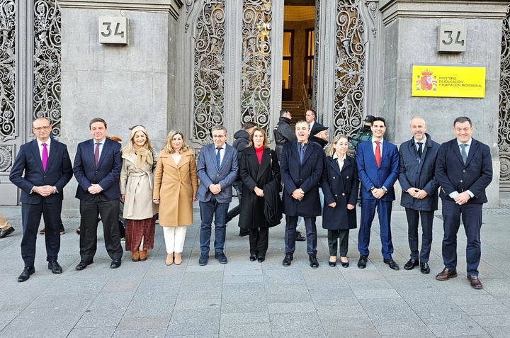 El consejero de Educación, Formación Profesional y Empleo, Víctor Marín, participó ayer en la Conferencia de Educación celebrada en Madrid.