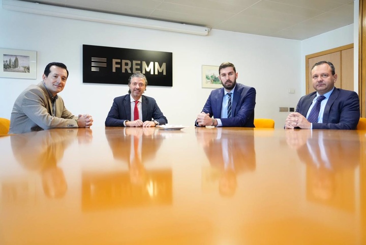 Antelo se reúne con el presidente de la Federación Regional de Empresarios del Metal (1)
