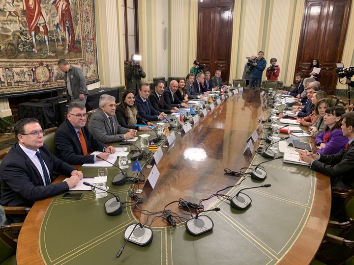 La consejera Sara Rubira durante la reunión con el ministro Luis Planas sobre asuntos pesqueros