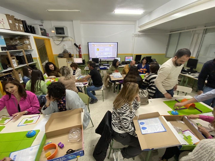 Imagen del artículo Más de 15.800 docentes participaron en acciones formativas durante el primer trimestre del curso escolar