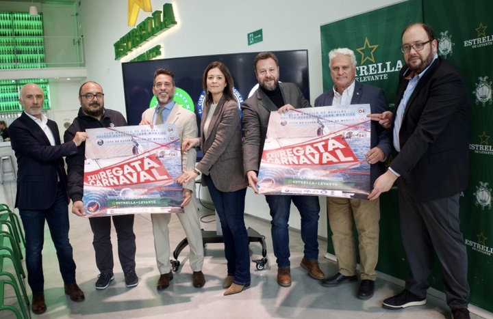 El director general de Litoral y Puertos, Pablo Marín, durante la presentación de la XXII Regata Carnaval de Águilas y XI trofeo Estrella de Levante