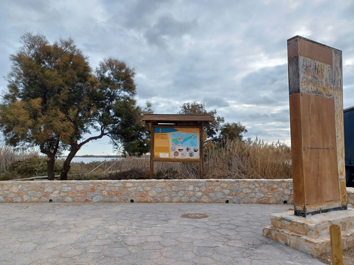 Acceso al nuevo mirador estratégico para observar las aves.