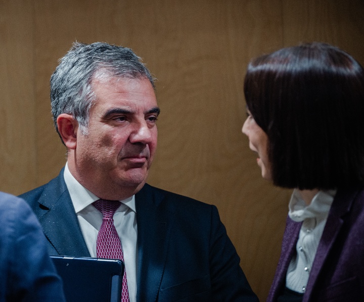 El consejero de Medio Ambiente, Universidades, Investigación y Mar Menor, Juan María Vázquez, y la ministra Diana Morant tras la Conferencia General de Política Universitaria convocada por el Ministerio de Ciencia, Innovación y Universidades.