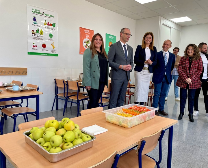 El nuevo comedor del CEIP Nuestra Señora de la  Fuensanta de Archena da servicio a una treintena de alumnos