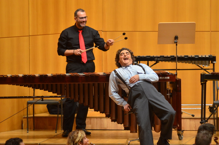 Imagen de Lolo Fernández actuando con la Orquesta Sinfónica de la Región de Murcia