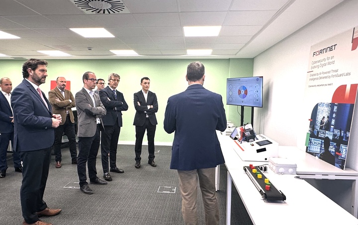 Inauguración de las nuevas oficinas de la empresa estadounidense Fortinet en Murcia