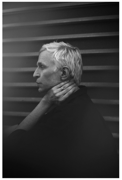 Imagen del artículo La XVII edición de Microsonidos llega al Auditorio regional Víctor Villegas con Jay-Jay Johanson