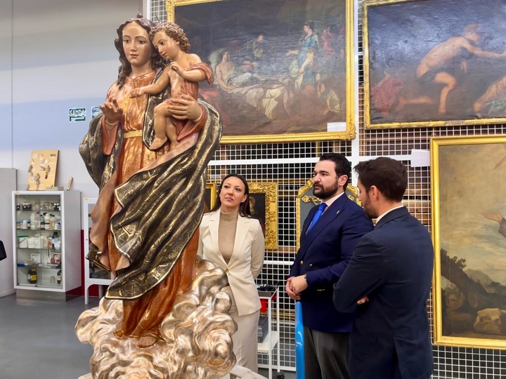 Imagen del artículo La Comunidad entrega la talla restaurada de la Virgen del Rosario, patrona de La Unión, tras diez meses de trabajos