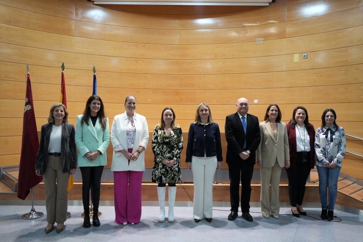 La Consejería de Política Social refuerza su equipo con la incorporación de dos directoras generales para Personas Mayores y para Pensiones, Valoración y Programas de Inclusión