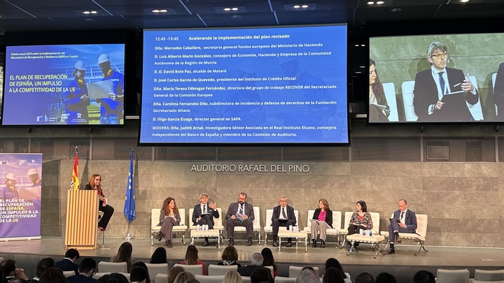 Un momento de la intervención del consejero de Economía, Hacienda y Empresa, Luis Alberto Marín, en el foro de análisis de la gestión de los fondos europeos Next organizado por la Comisión Europea