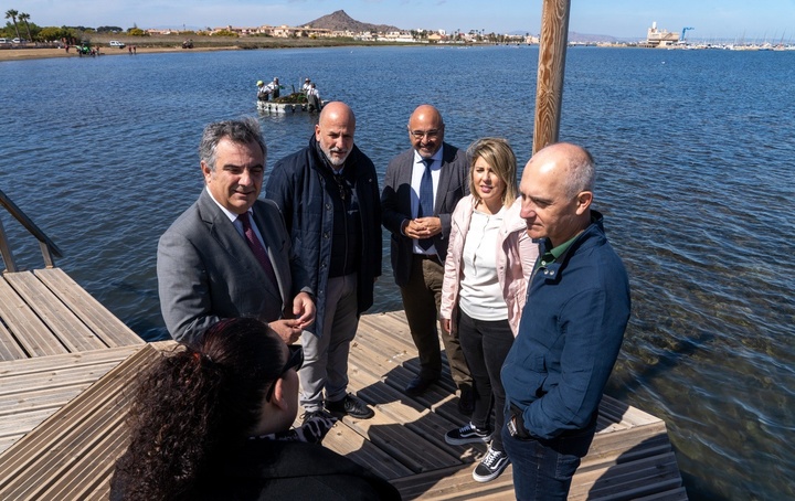 Imagen del artículo La Comunidad invierte 8 millones de euros en la retirada de biomasa del Mar Menor