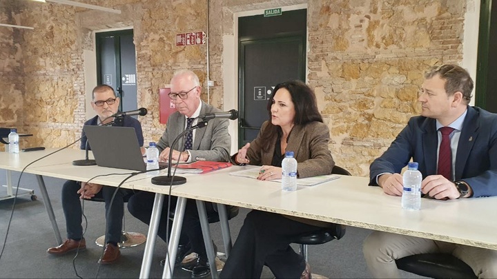 Fomento participa en la jornada informativa sobre el 'Programa de ayudas a las actuaciones de rehabilitación a nivel de barrio'