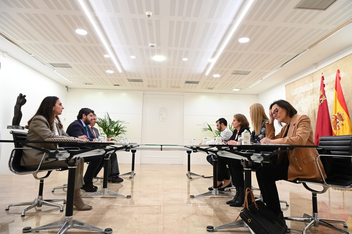 Reunión de Fernando López Miras con Teresa Ribera