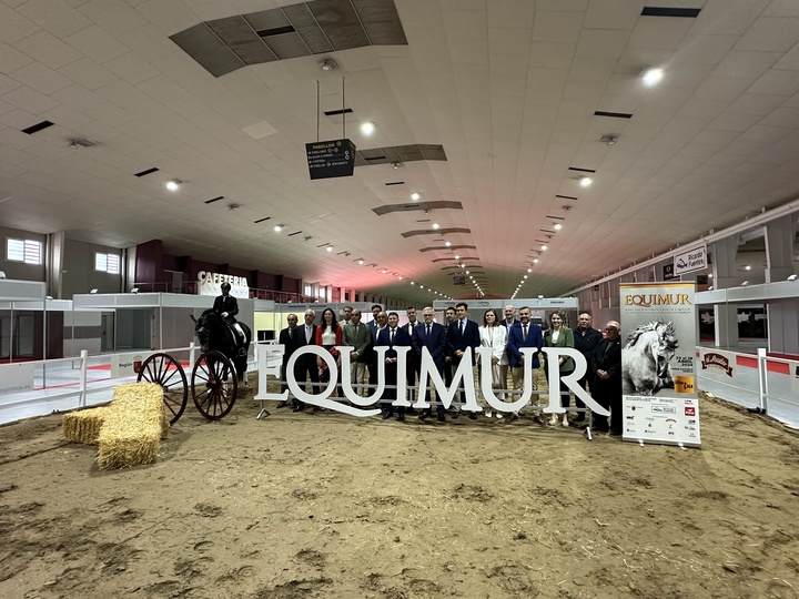 Imagen del artículo El Gobierno regional apoya la celebración de Equimur donde participarán cerca de 350 caballos