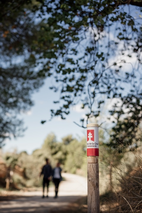 Una imagen del Camino de la Cruz, señalizado.