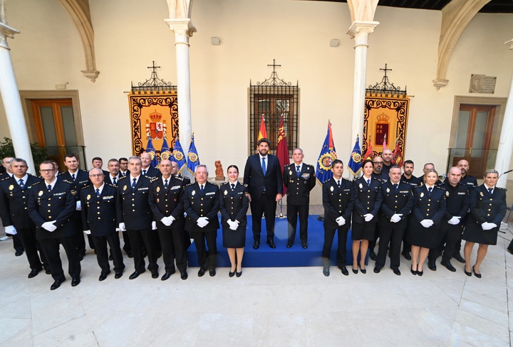 Imagen del artículo La Comunidad concederá la Medalla de Oro de la Región de Murcia al Cuerpo Nacional de Policía